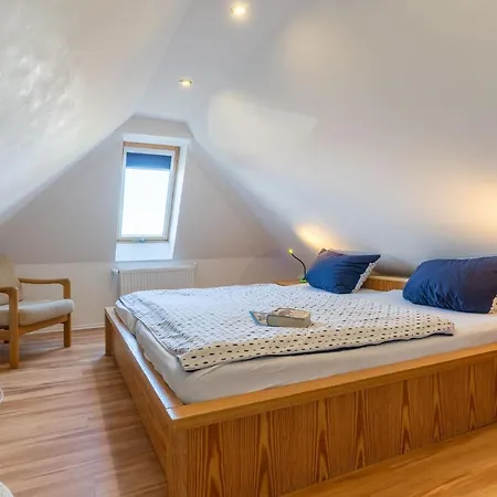 Achtern-poggendiek-storchenhorst-og Apartman *